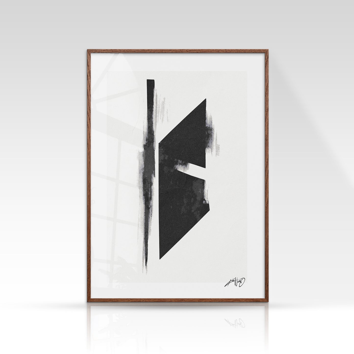 Aswad plakat i sort og hvid med geometrisk penselstrøg, designet i et råt og moderne udtryk. Design af Kali Nuevo.