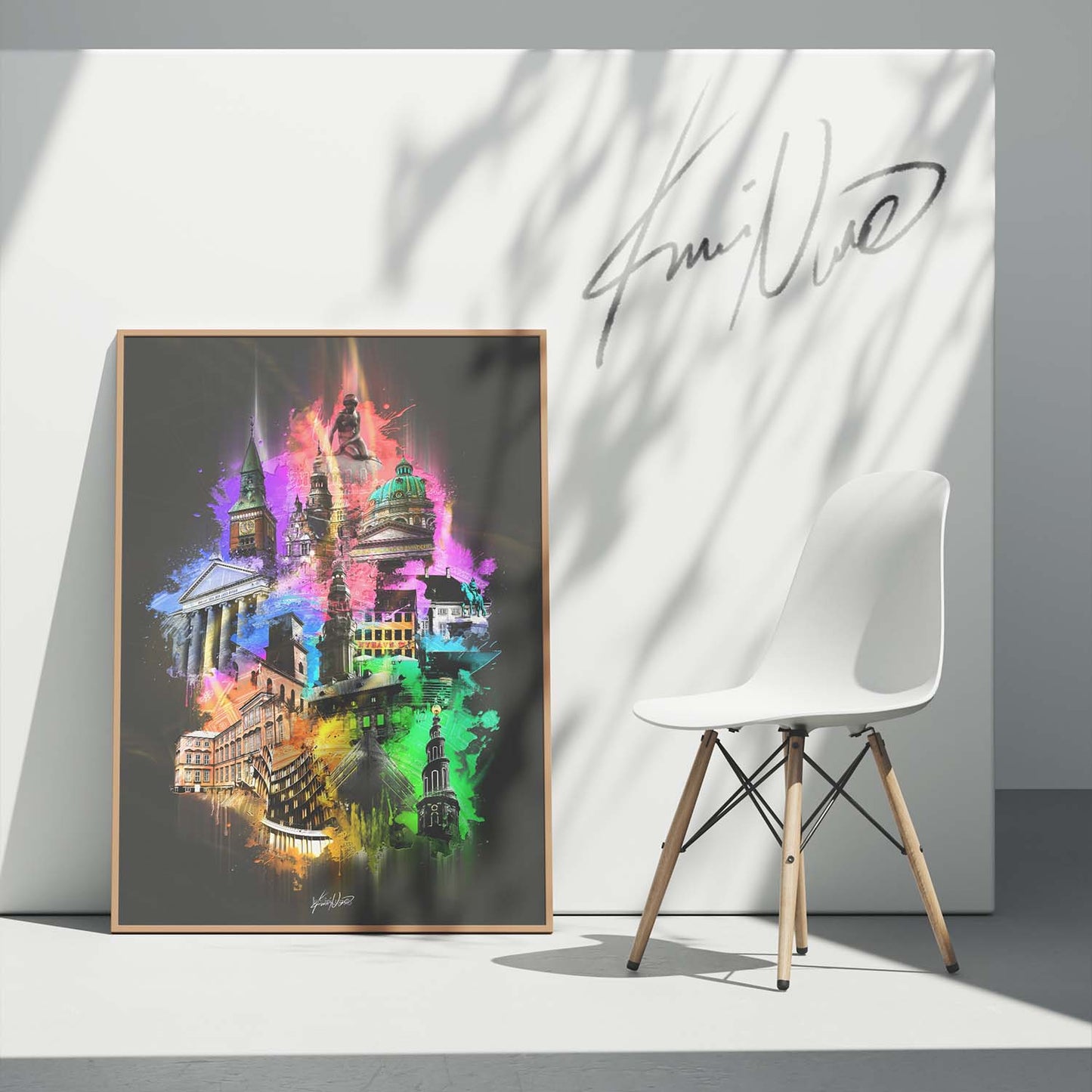 En stemningsfuld og farverig plakat af København, der indfanger byens skønhed og charme. Oplev Københavns ikoniske vartegn og hyggelige atmosfære gennem denne detaljerede plakat, der præsenterer byens livlige gader, historiske bygninger og naturskønne områder. Lad denne farverige København plakat bringe et strejf af byens magi ind i dit hjem eller kontor, og vær omgivet af byens unikke vibe.