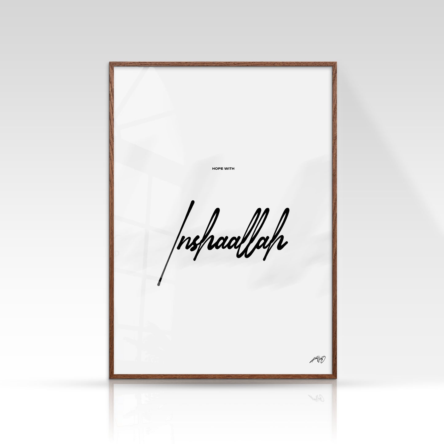 Inshallah plakat, minimalistisk sort/hvid, mørk egetræsramme